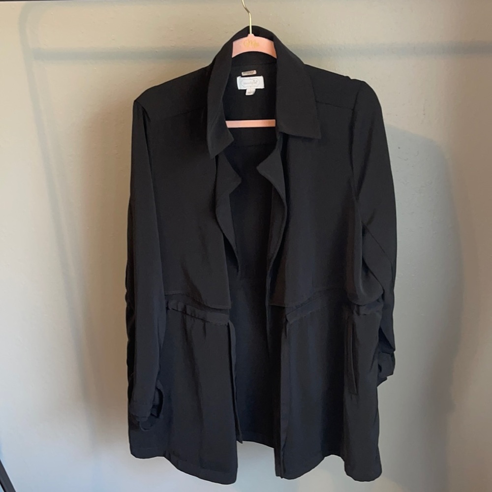 Women’s Black Mudpie Top.